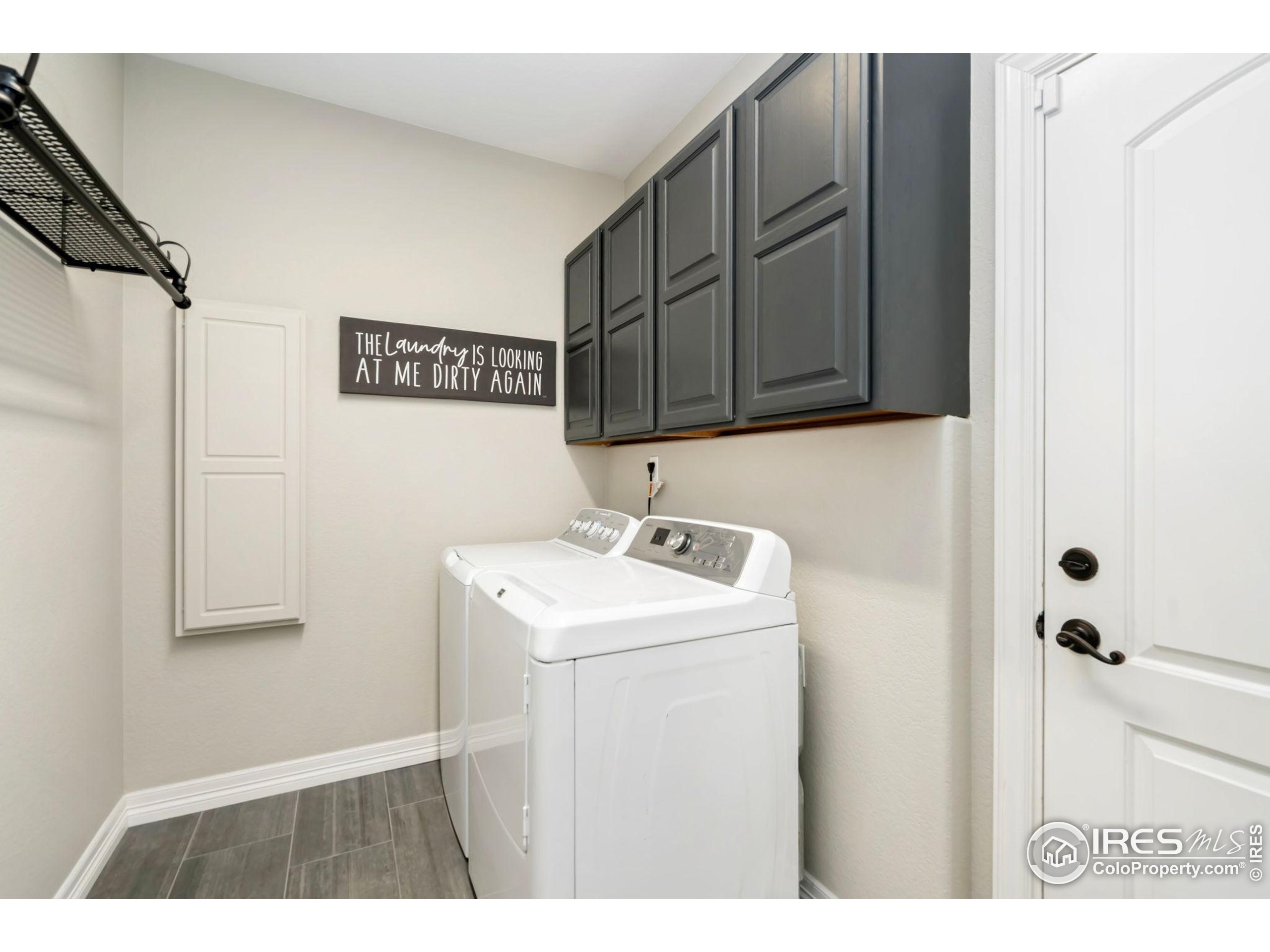 16 S Mountain View Dr