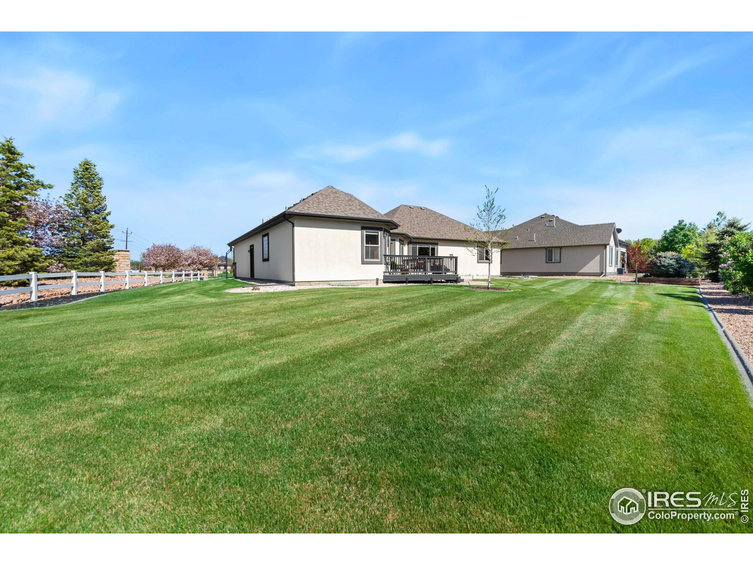 16 S Mountain View Dr