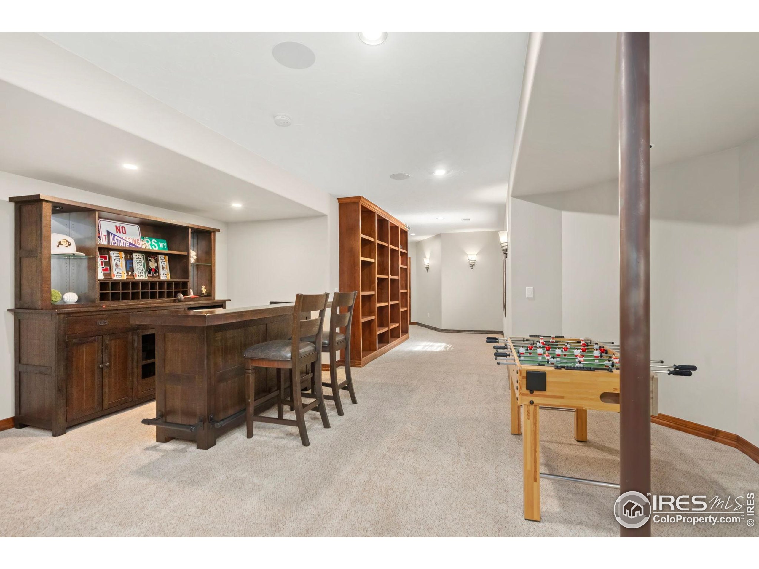 16 S Mountain View Dr