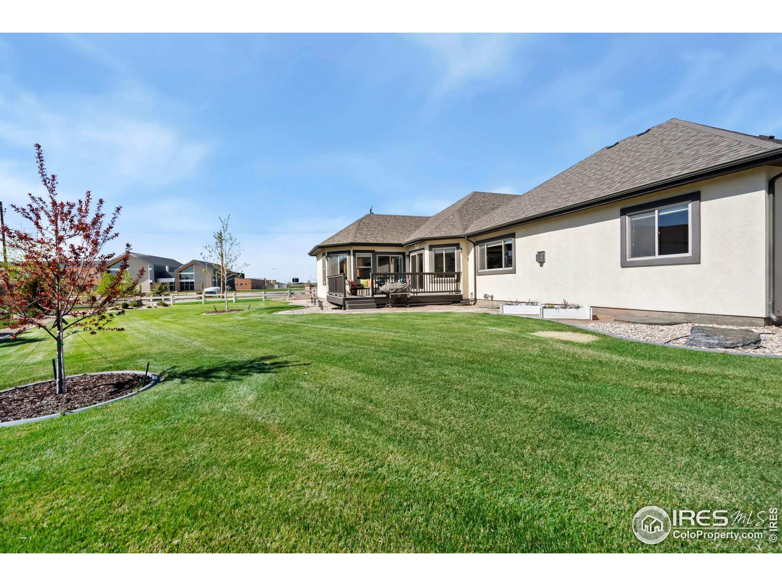 16 S Mountain View Dr