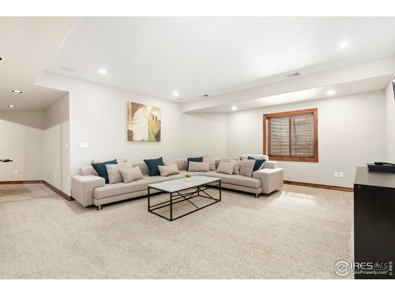 16 S Mountain View Dr