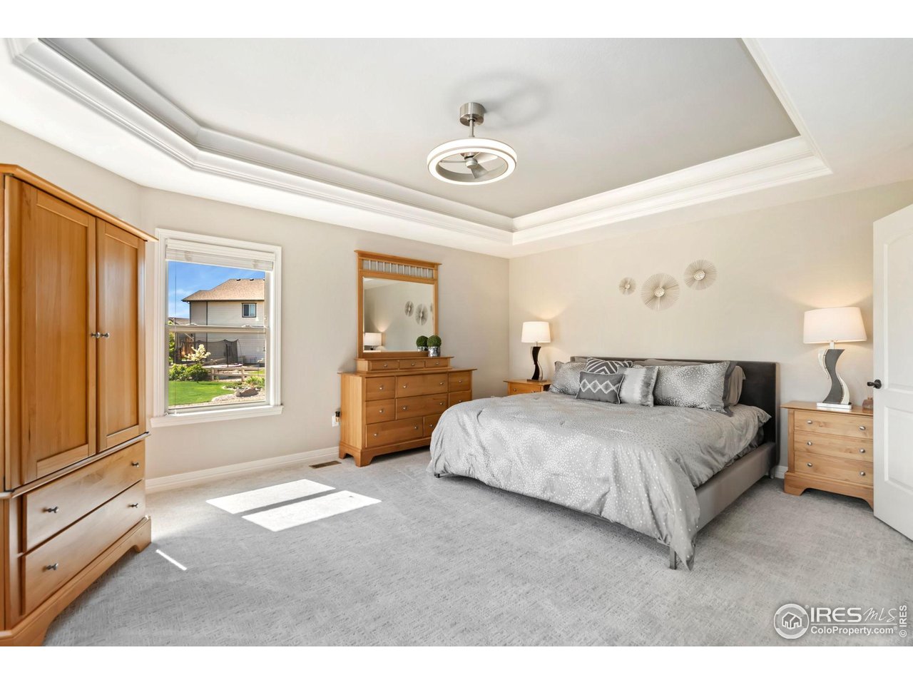 16 S Mountain View Dr