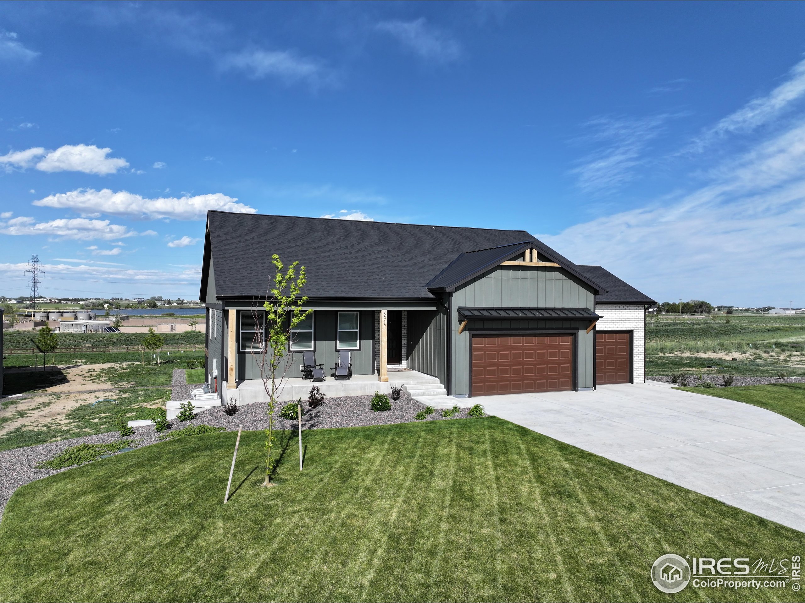 5016 Prairie Lark Ln