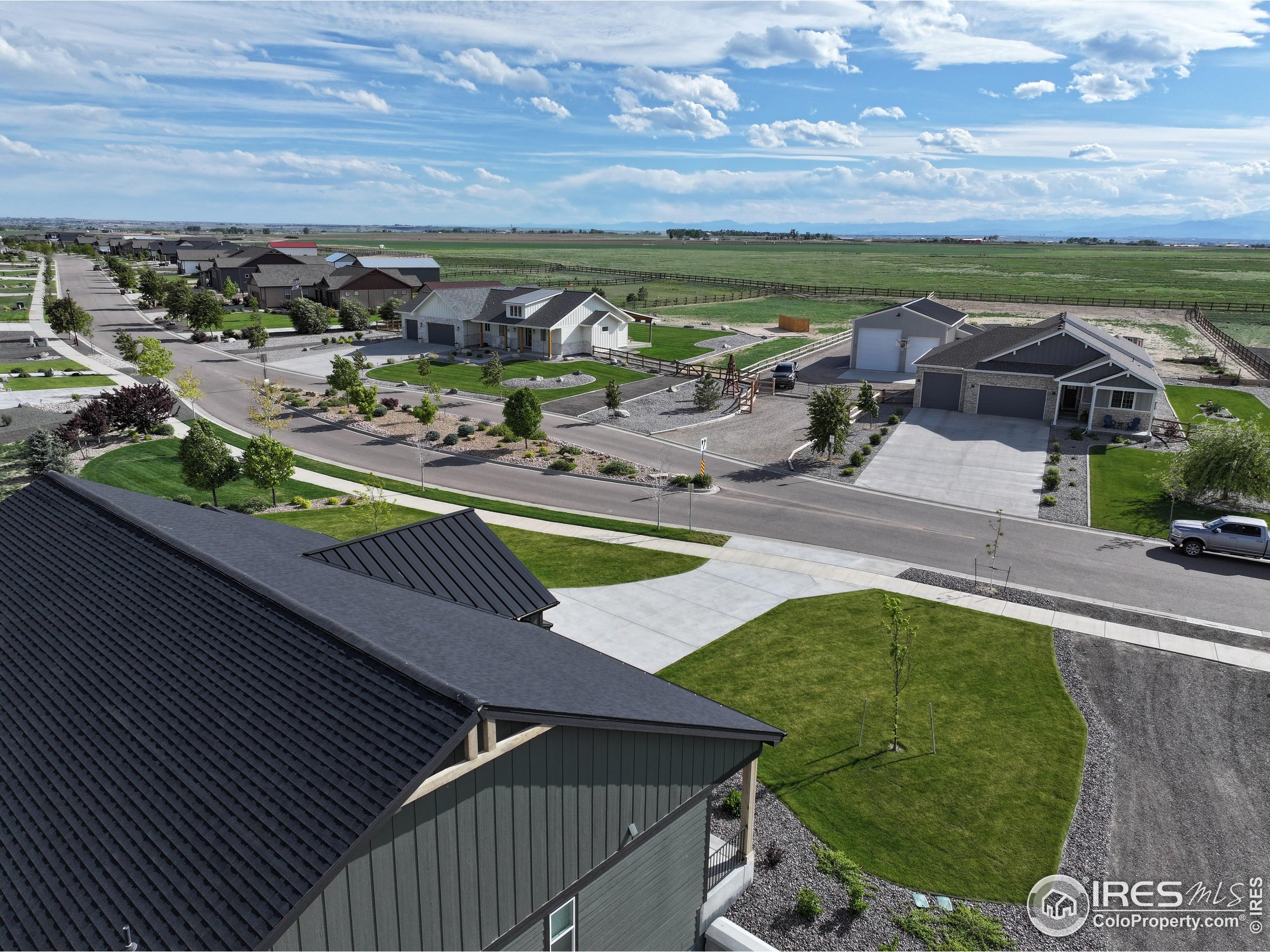 5016 Prairie Lark Ln