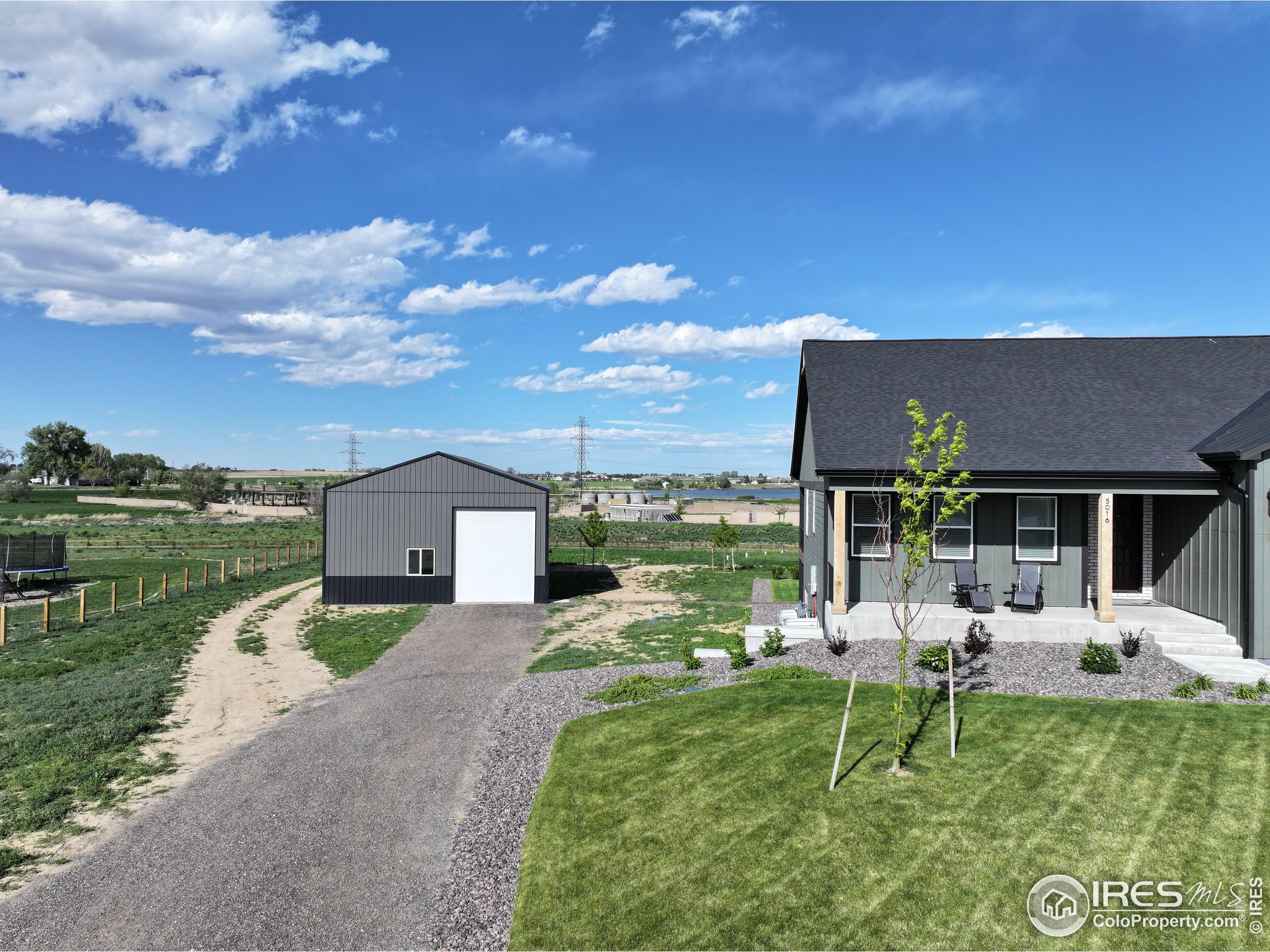 5016 Prairie Lark Ln