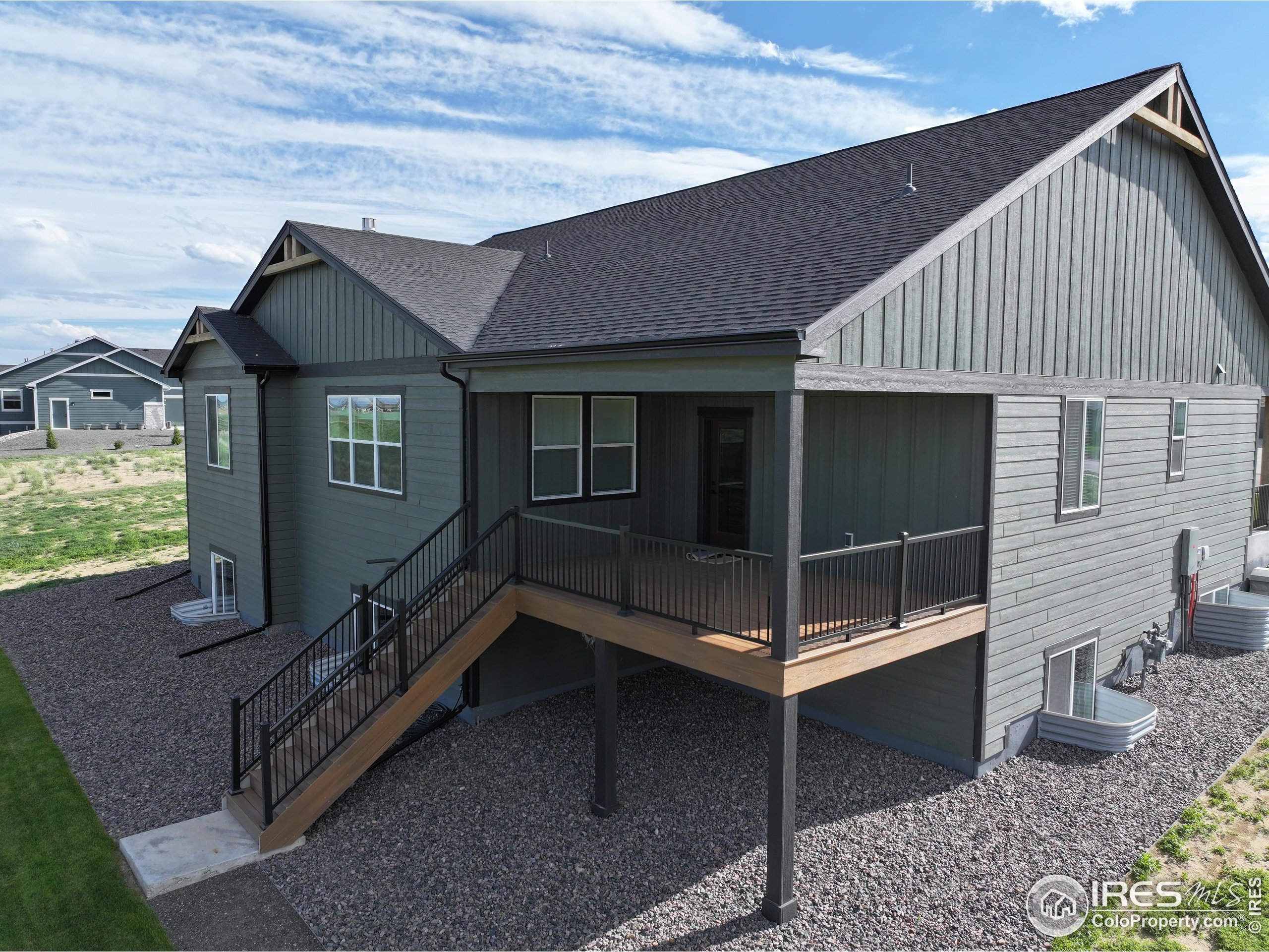 5016 Prairie Lark Ln