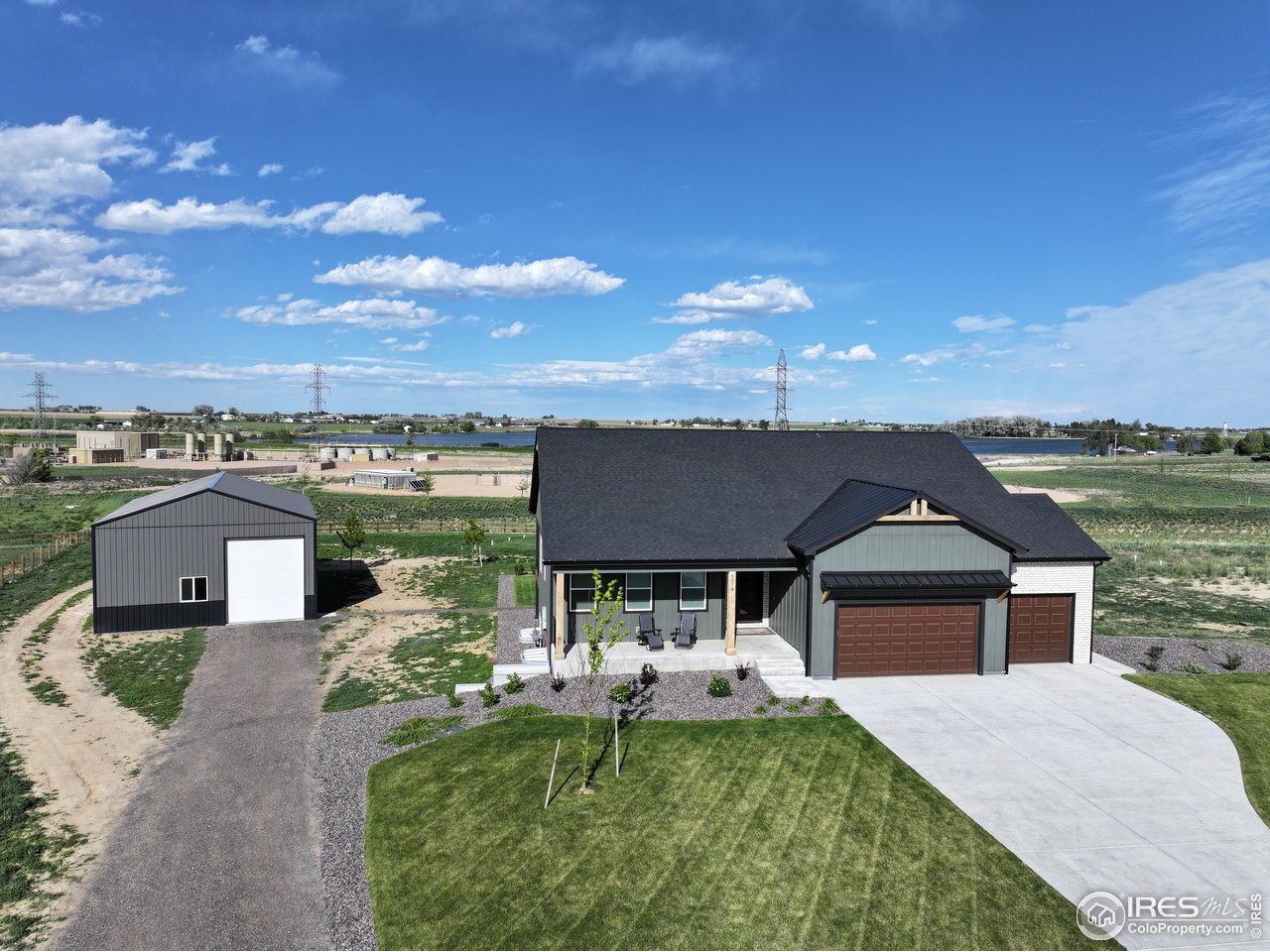 5016 Prairie Lark Ln