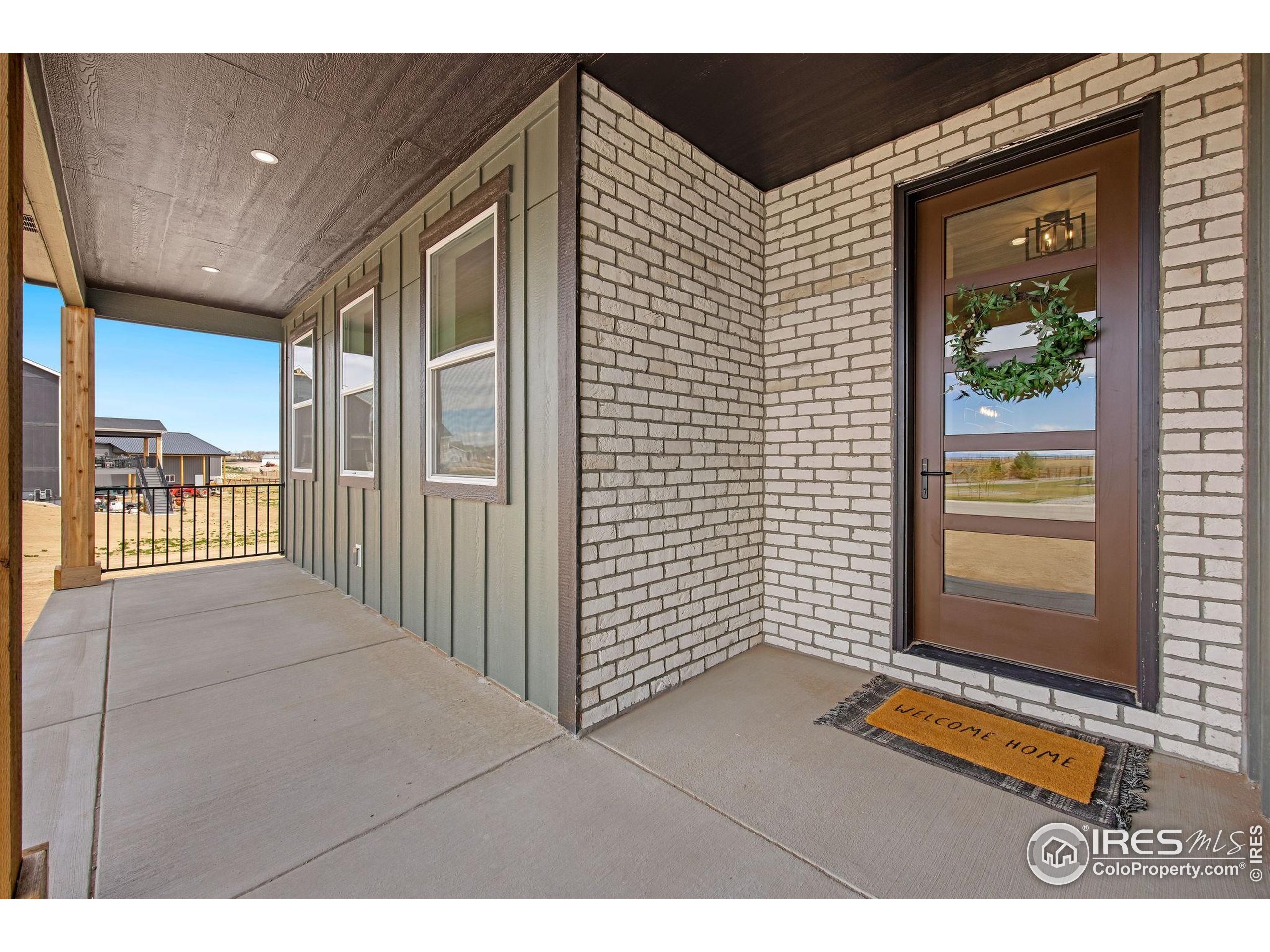 5016 Prairie Lark Ln