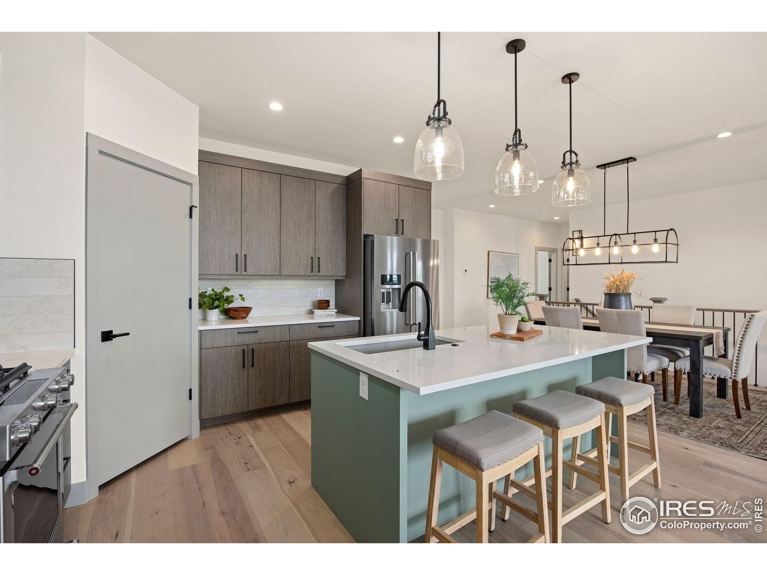 5016 Prairie Lark Ln