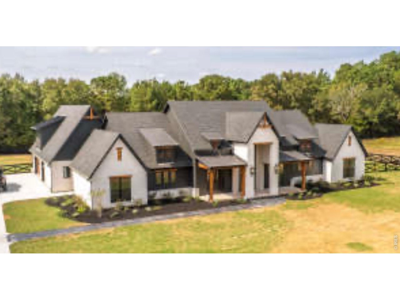12910 Woodridge Dr