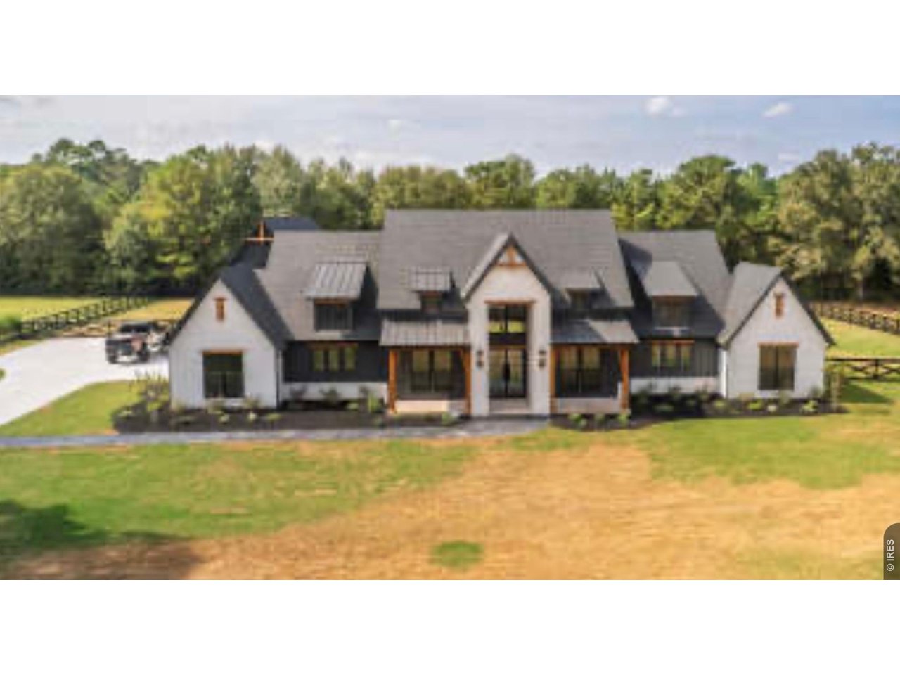 12910 Woodridge Dr