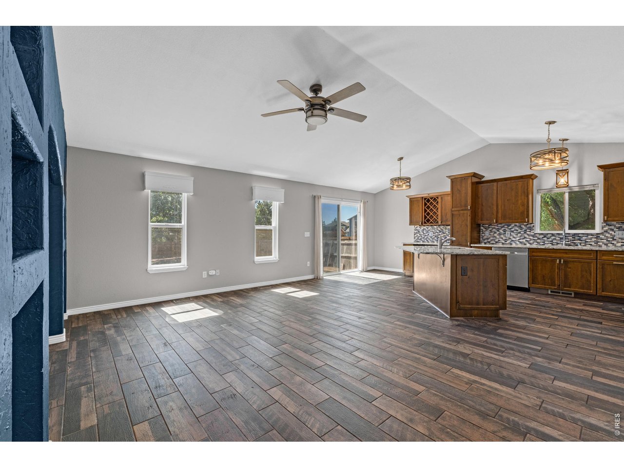 106 Summit View Rd