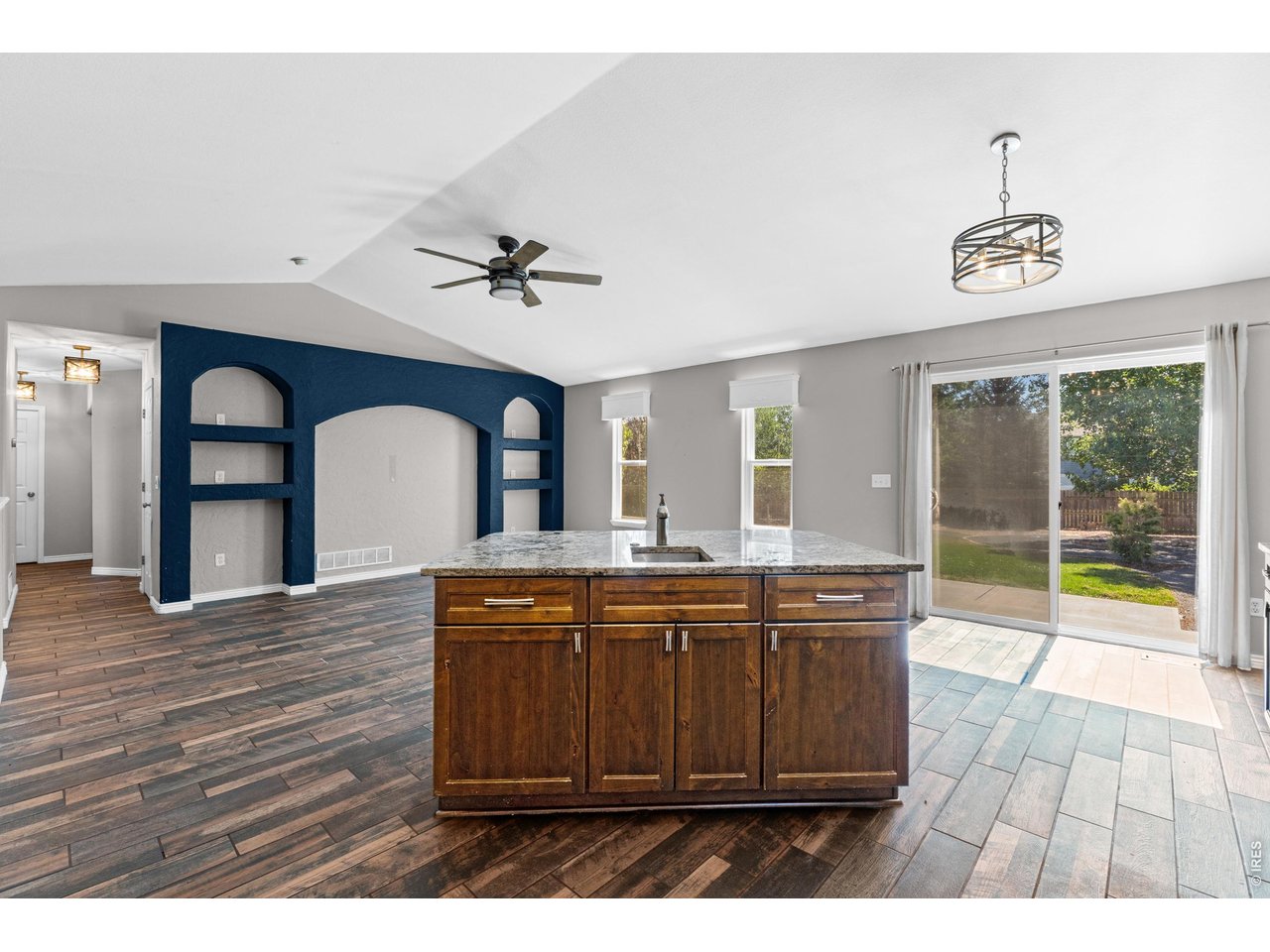 106 Summit View Rd