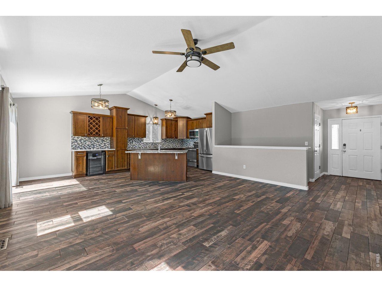 106 Summit View Rd