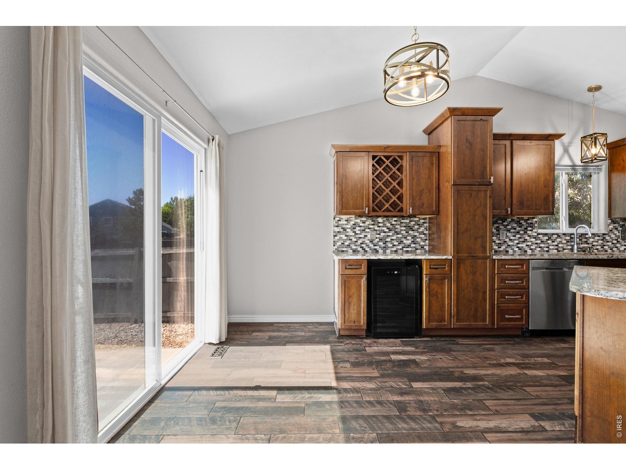 106 Summit View Rd