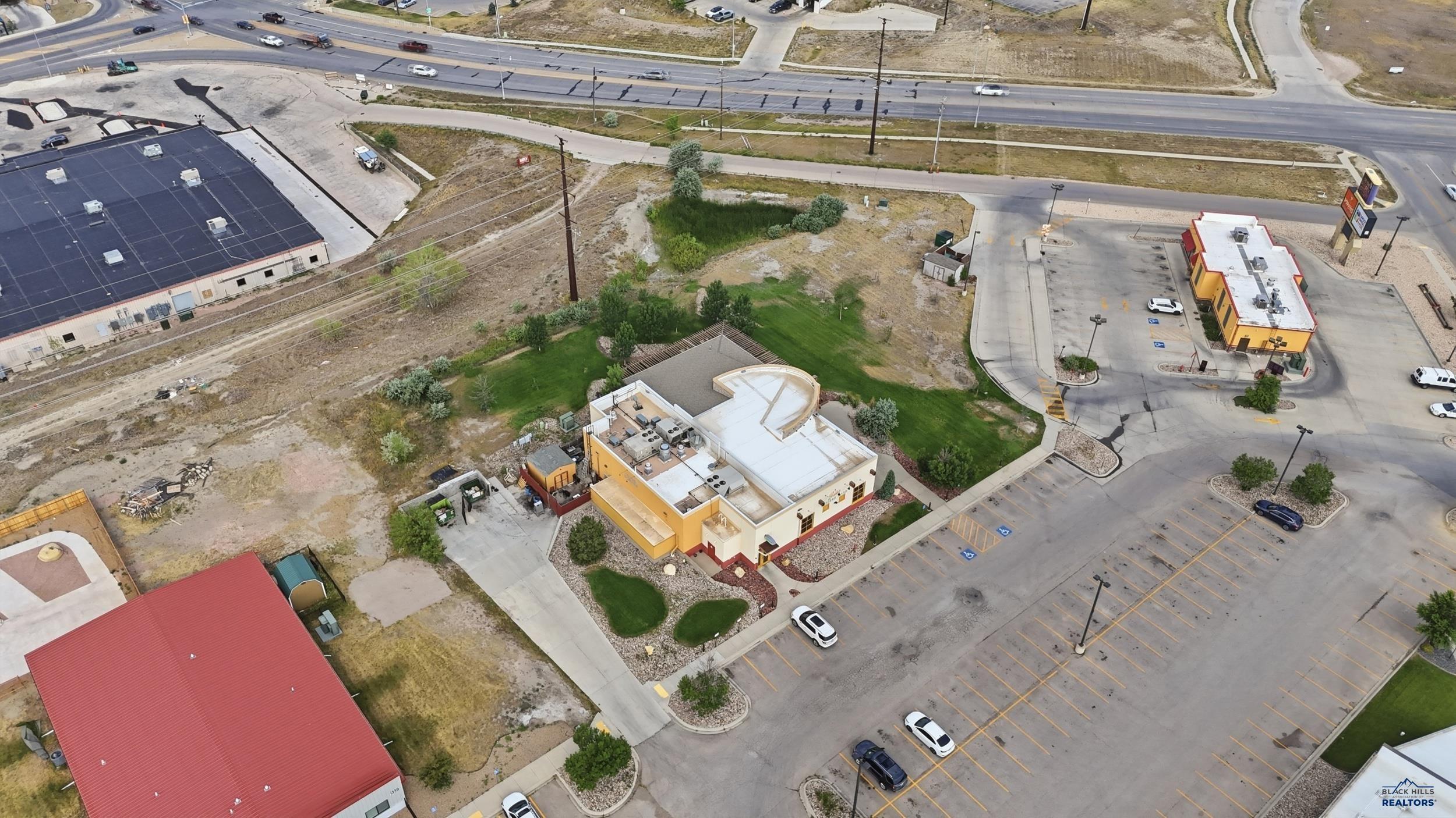 1331 E NORTH