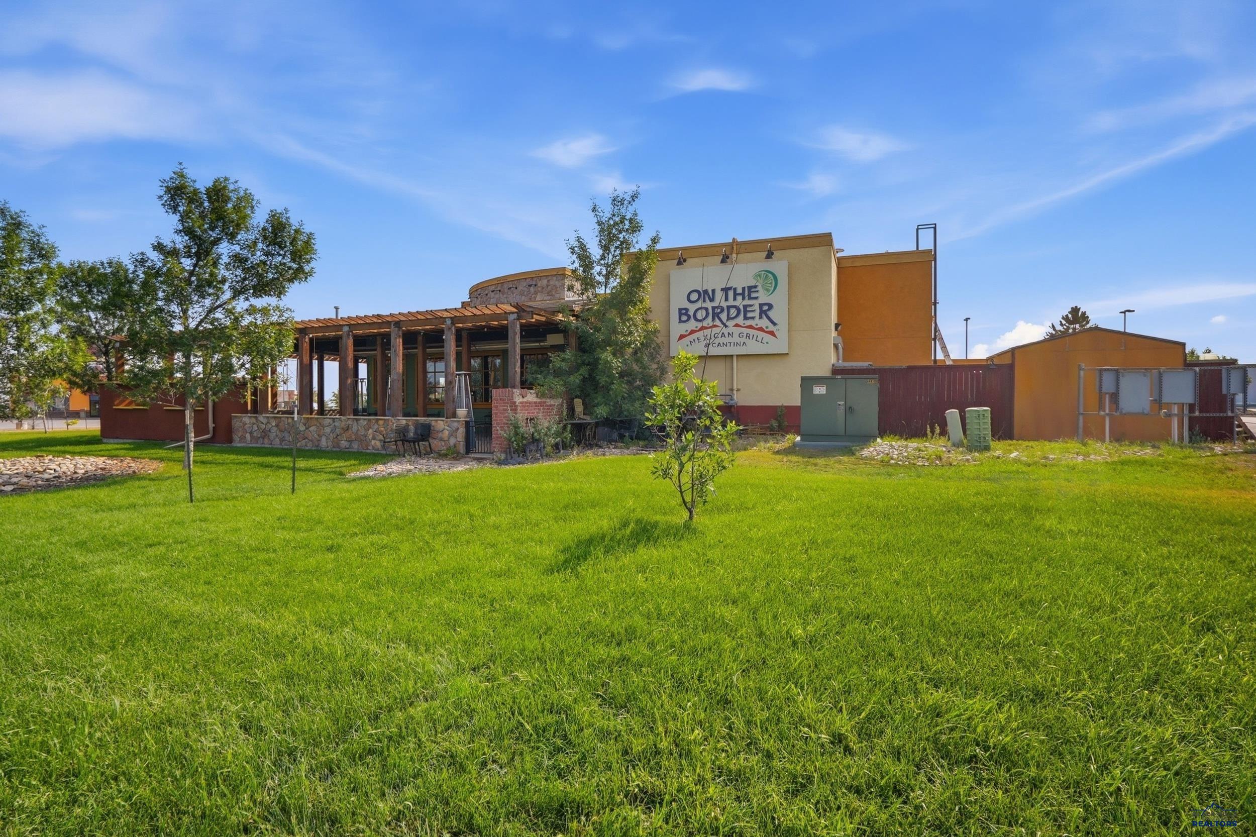1331 E NORTH
