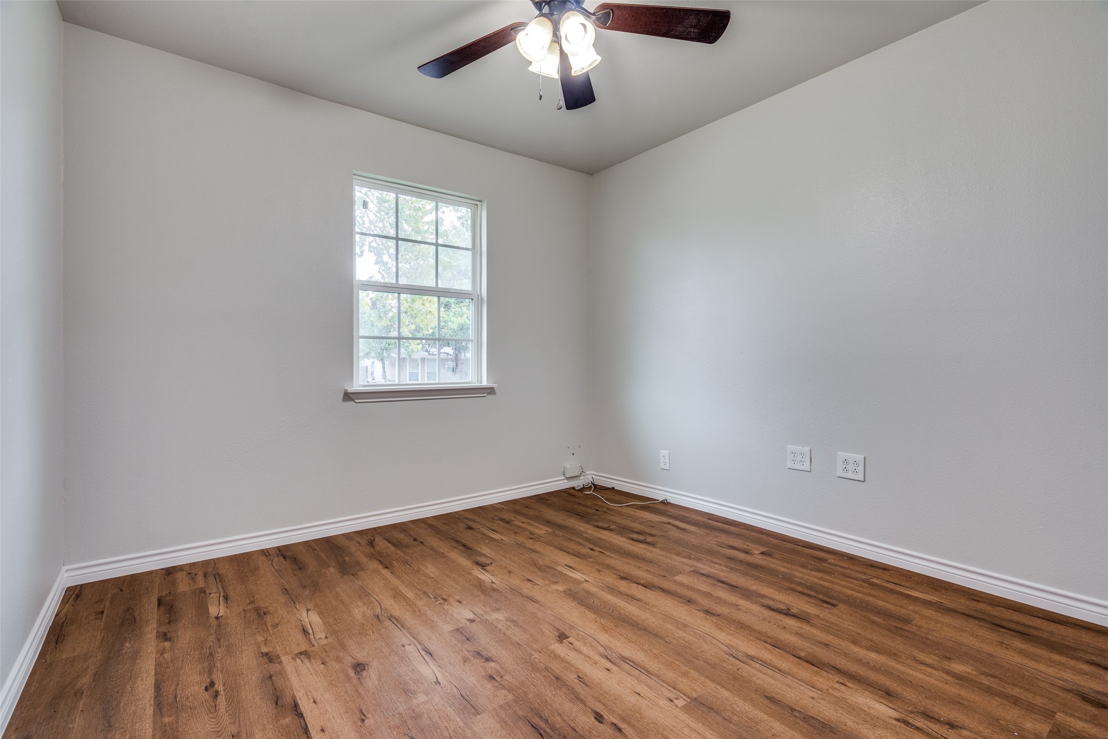 213 E Ridgewood