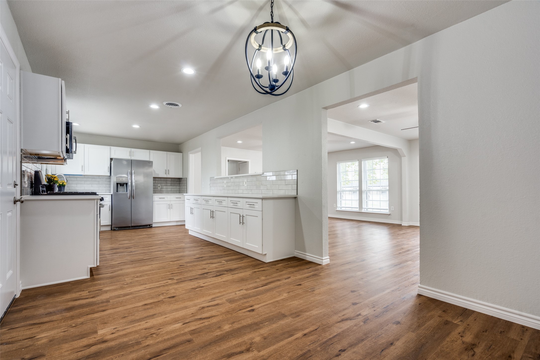 213 E Ridgewood