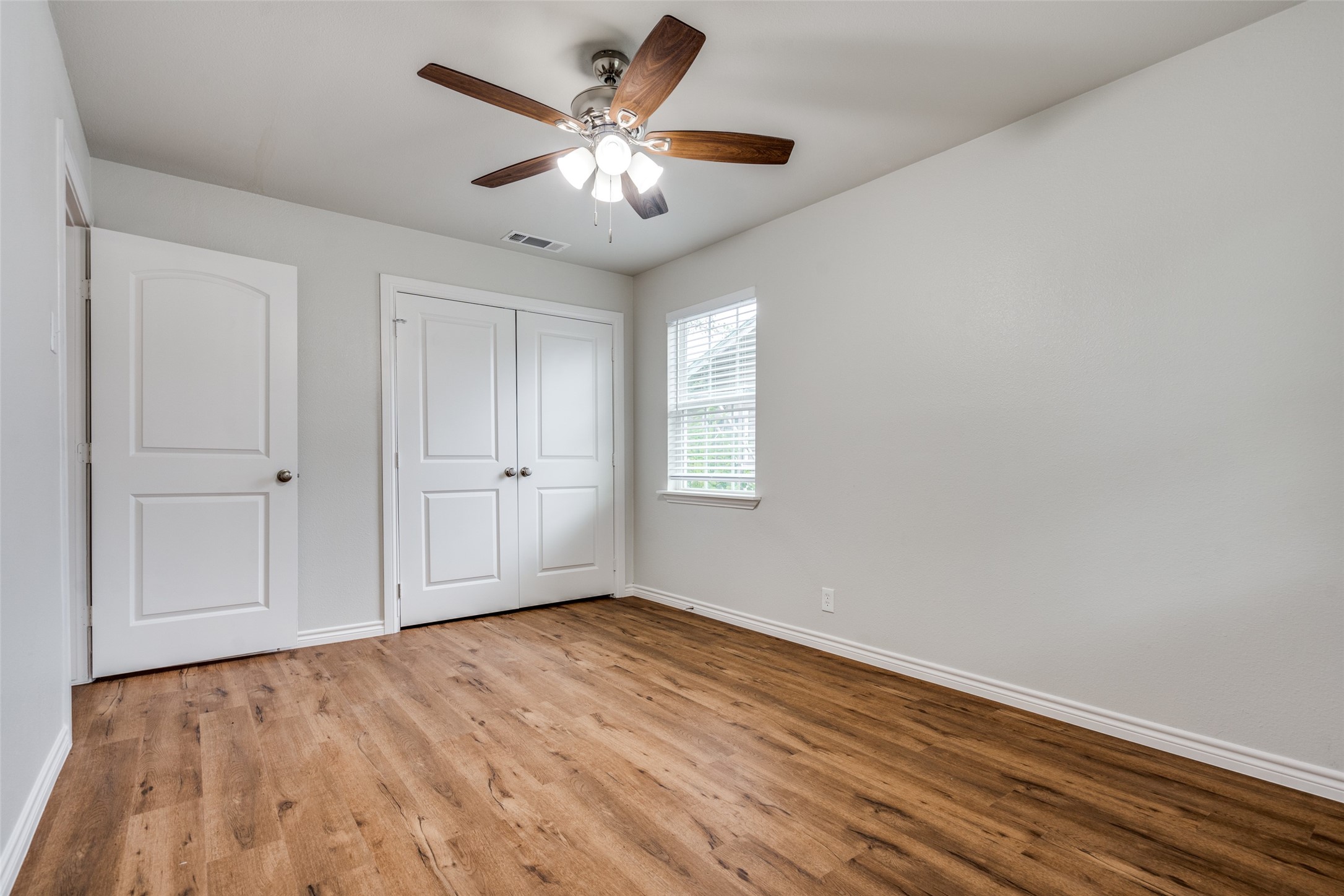 213 E Ridgewood