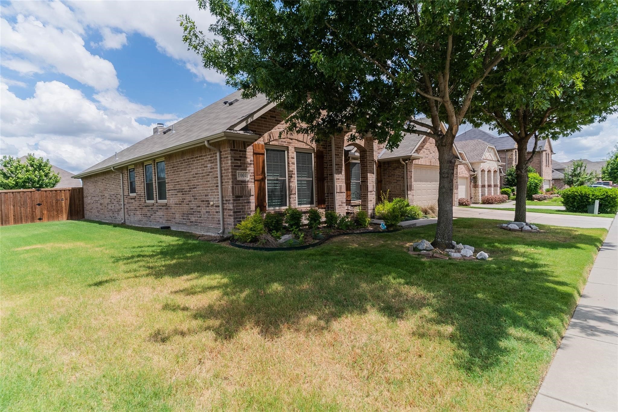 1001 English Ivy Drive