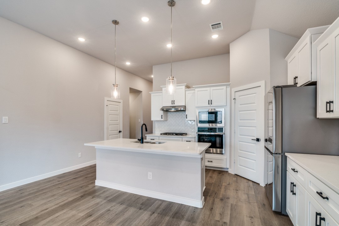 7015 Hopper Court