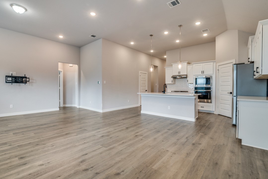 7015 Hopper Court