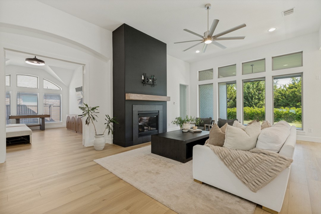 1513 Snapdragon Court