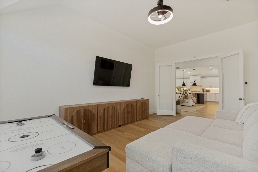 1513 Snapdragon Court