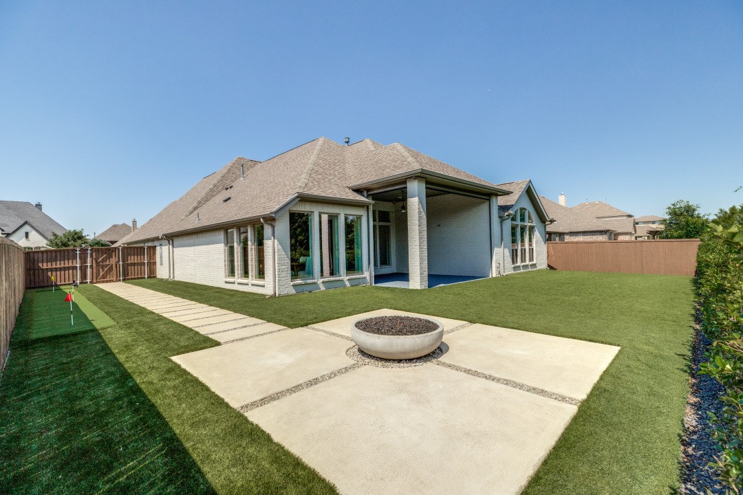 1513 Snapdragon Court