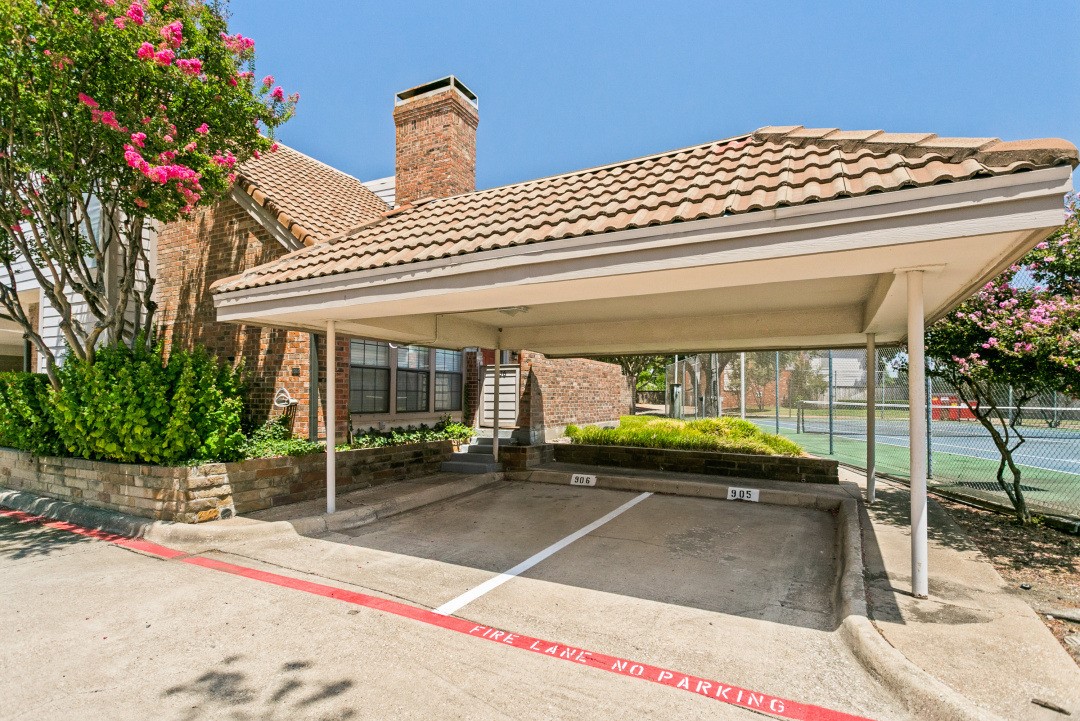 18240 Midway Road 905
