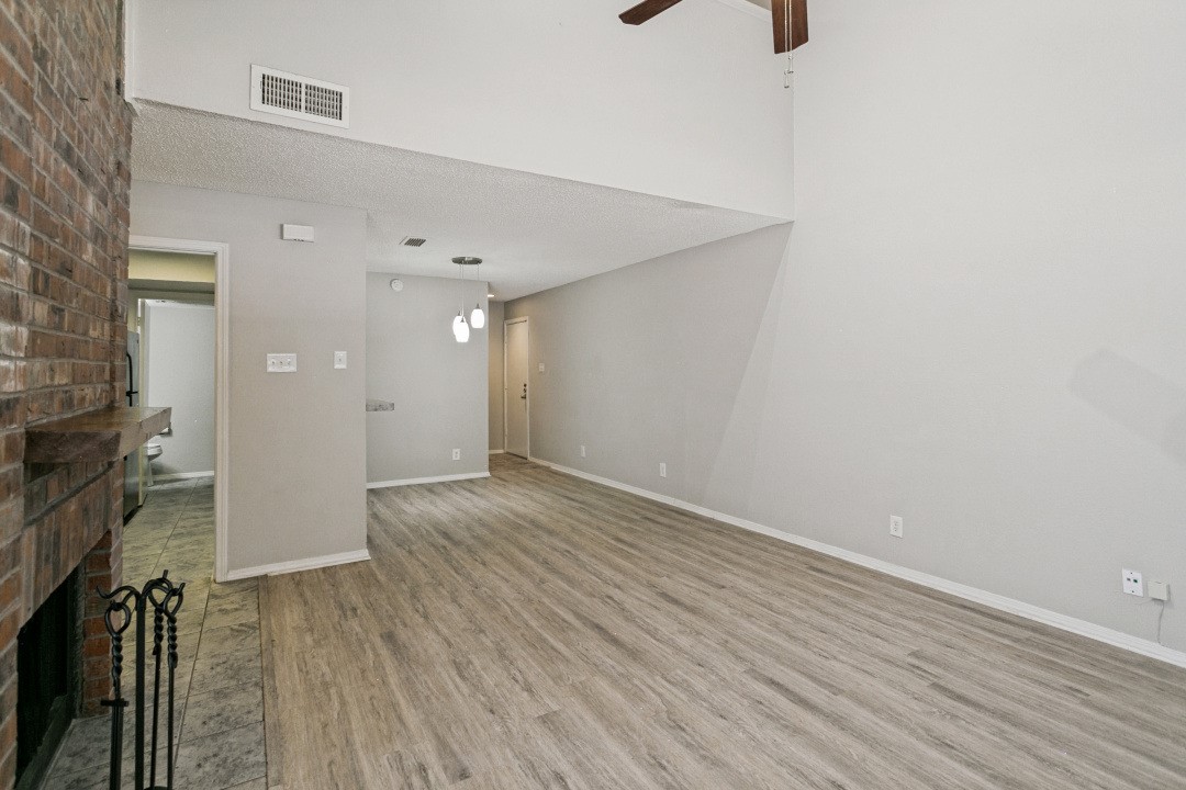 18240 Midway Road 905