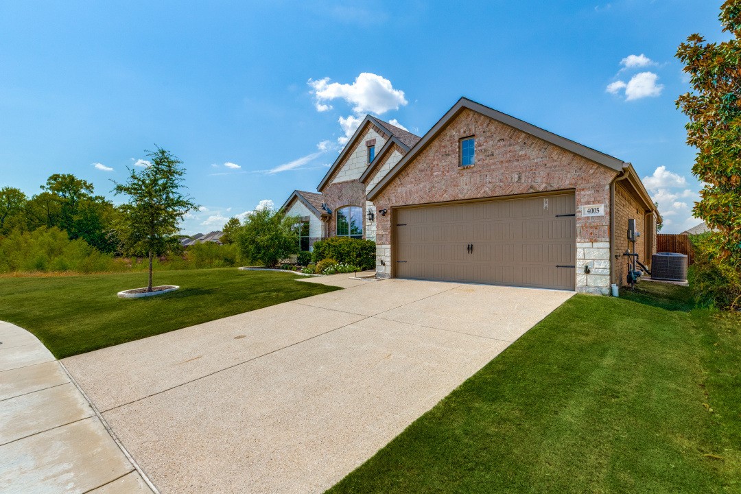 4005 Gray Wolf Drive