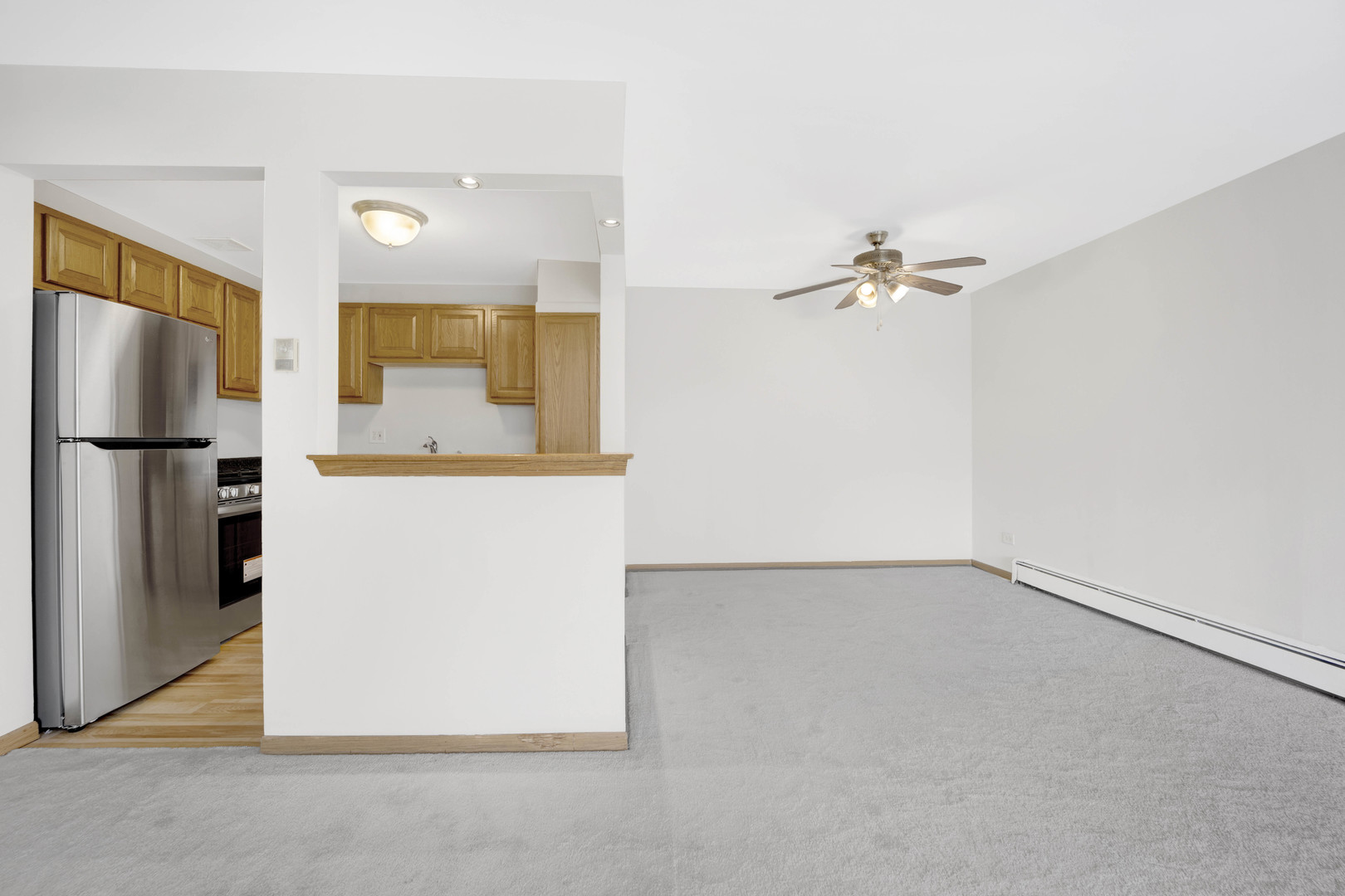 9S220 LAKE Drive Unit: 16-201