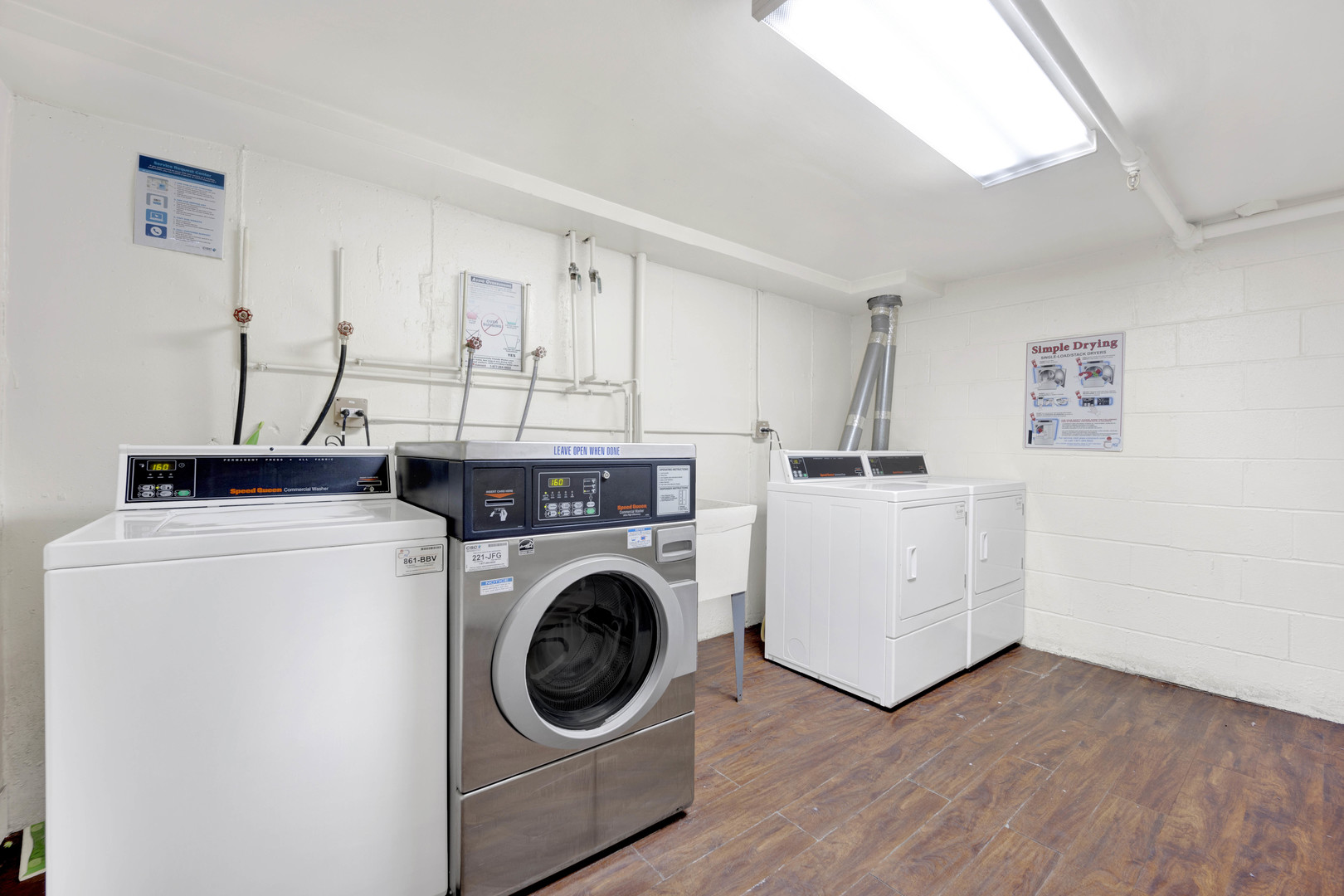 9S220 LAKE Drive Unit: 16-201