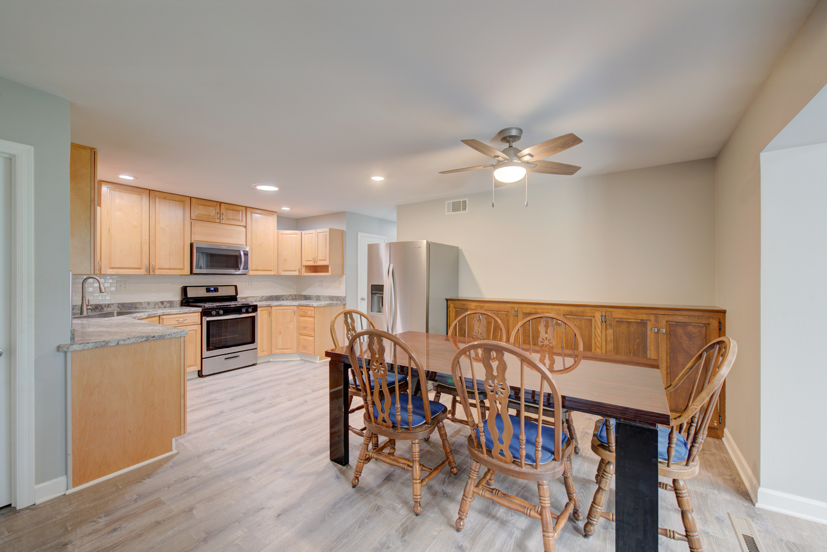 3 W Eureka Drive