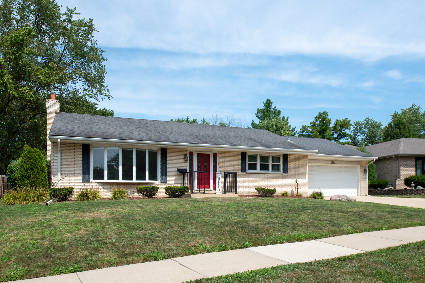 3 W Eureka Drive