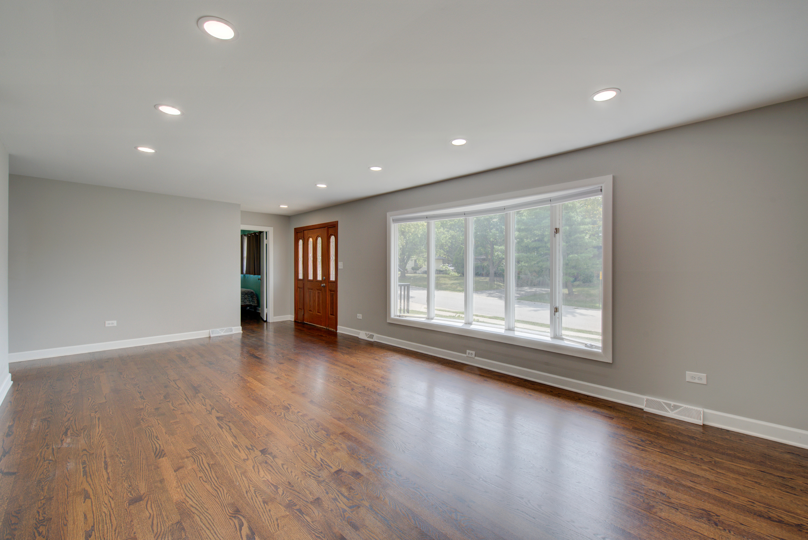 3 W Eureka Drive