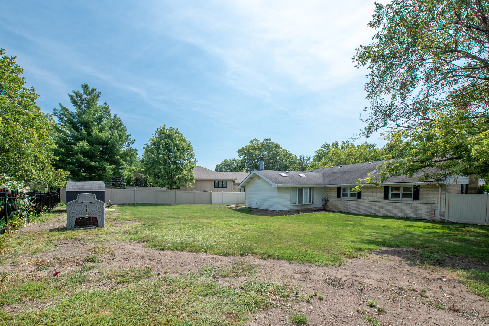 3 W Eureka Drive
