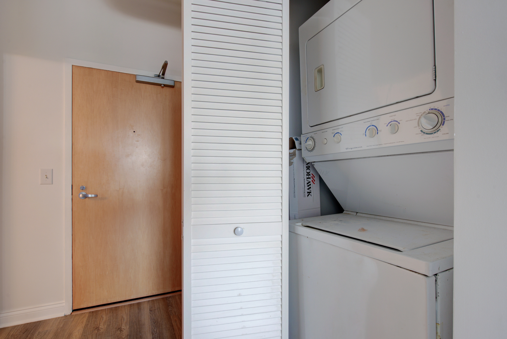 2323 W Pershing Road Unit: 412