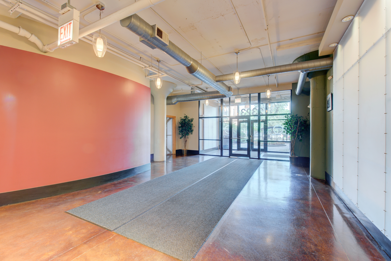 2323 W Pershing Road Unit: 412