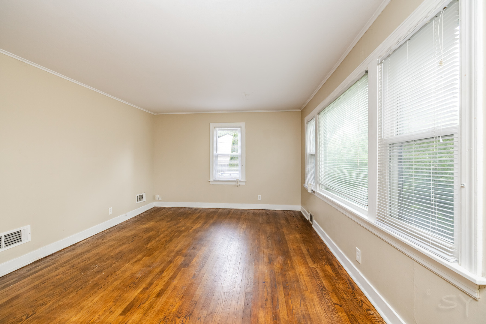 5604 S Madison Avenue