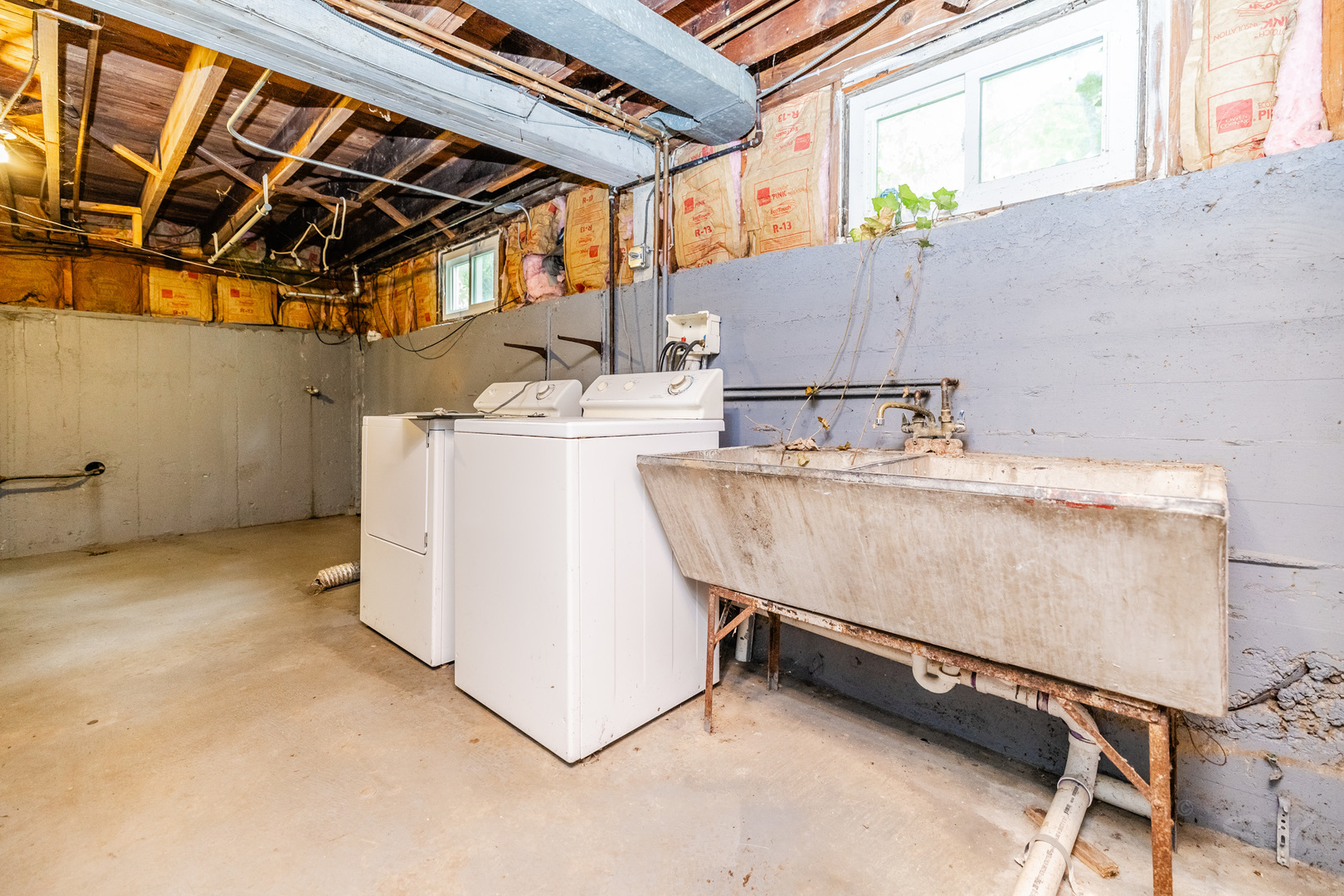 5604 S Madison Avenue