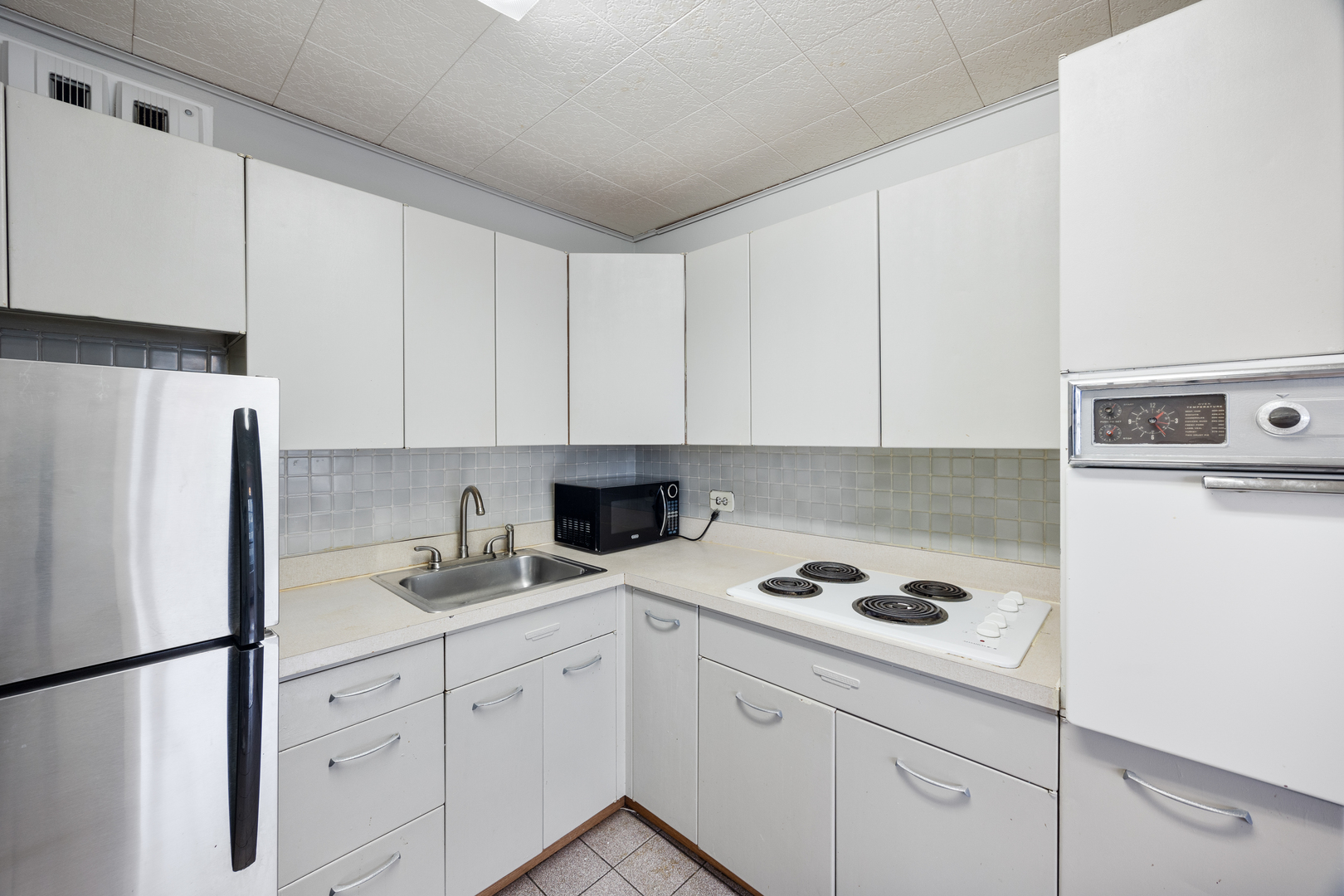 3550 N Lake Shore Drive Unit: 2623