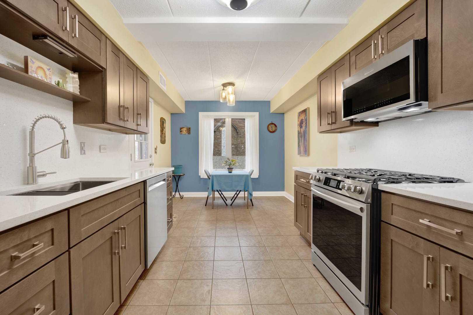 11112 E Cove Circle Unit: 2A