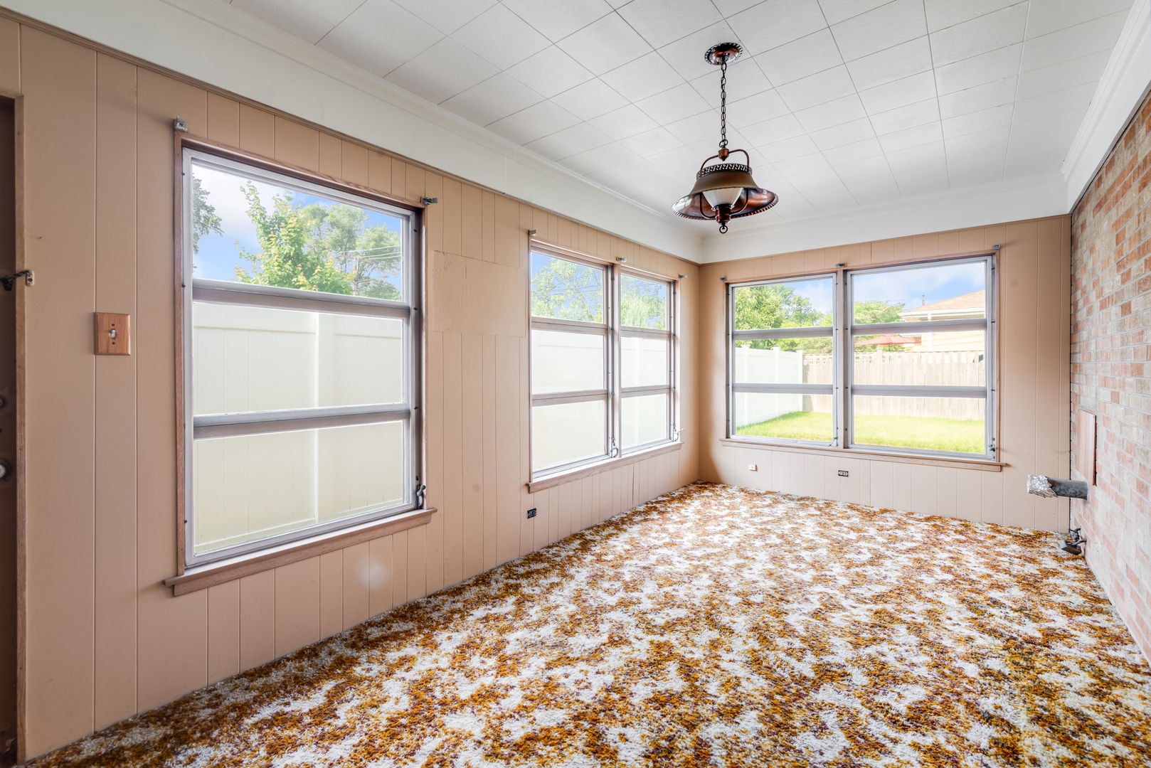 1900 Manchester Avenue