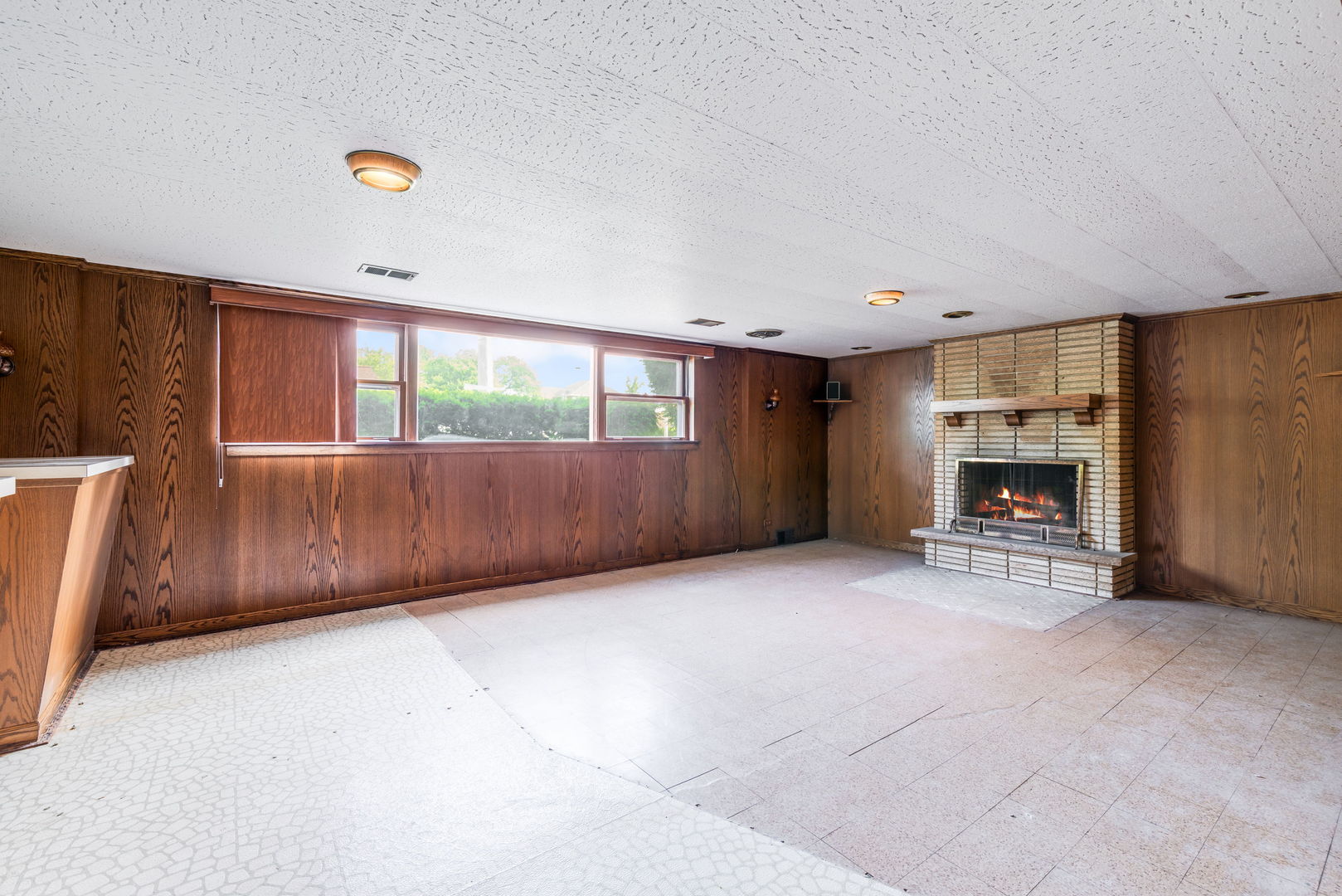 1900 Manchester Avenue