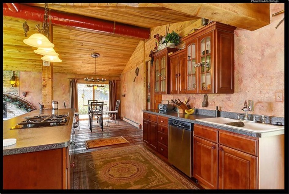 8538 Washington Street