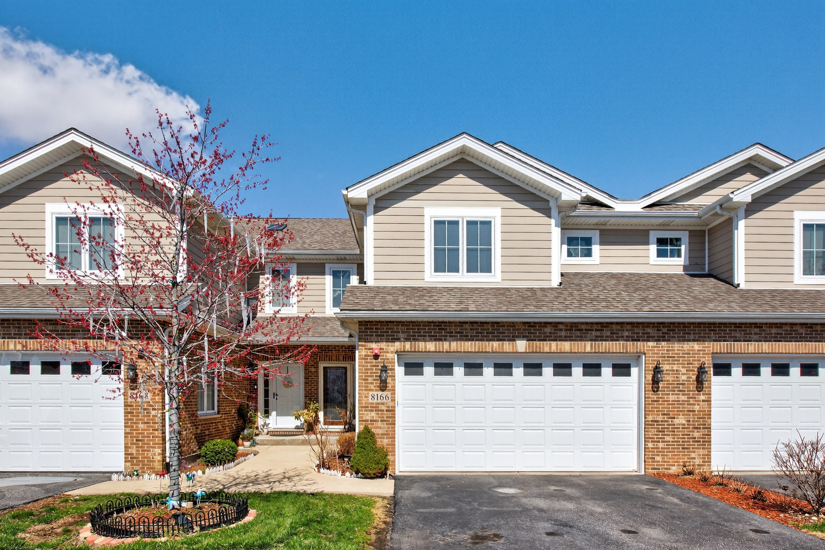 8166 W 87th Street Unit: 8166