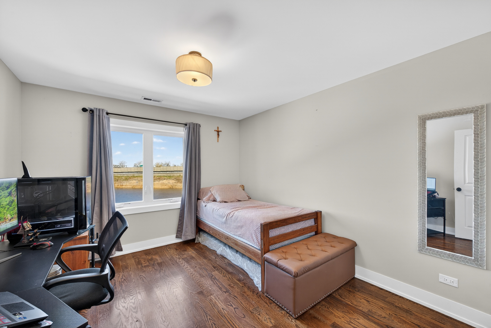 8166 W 87th Street Unit: 8166